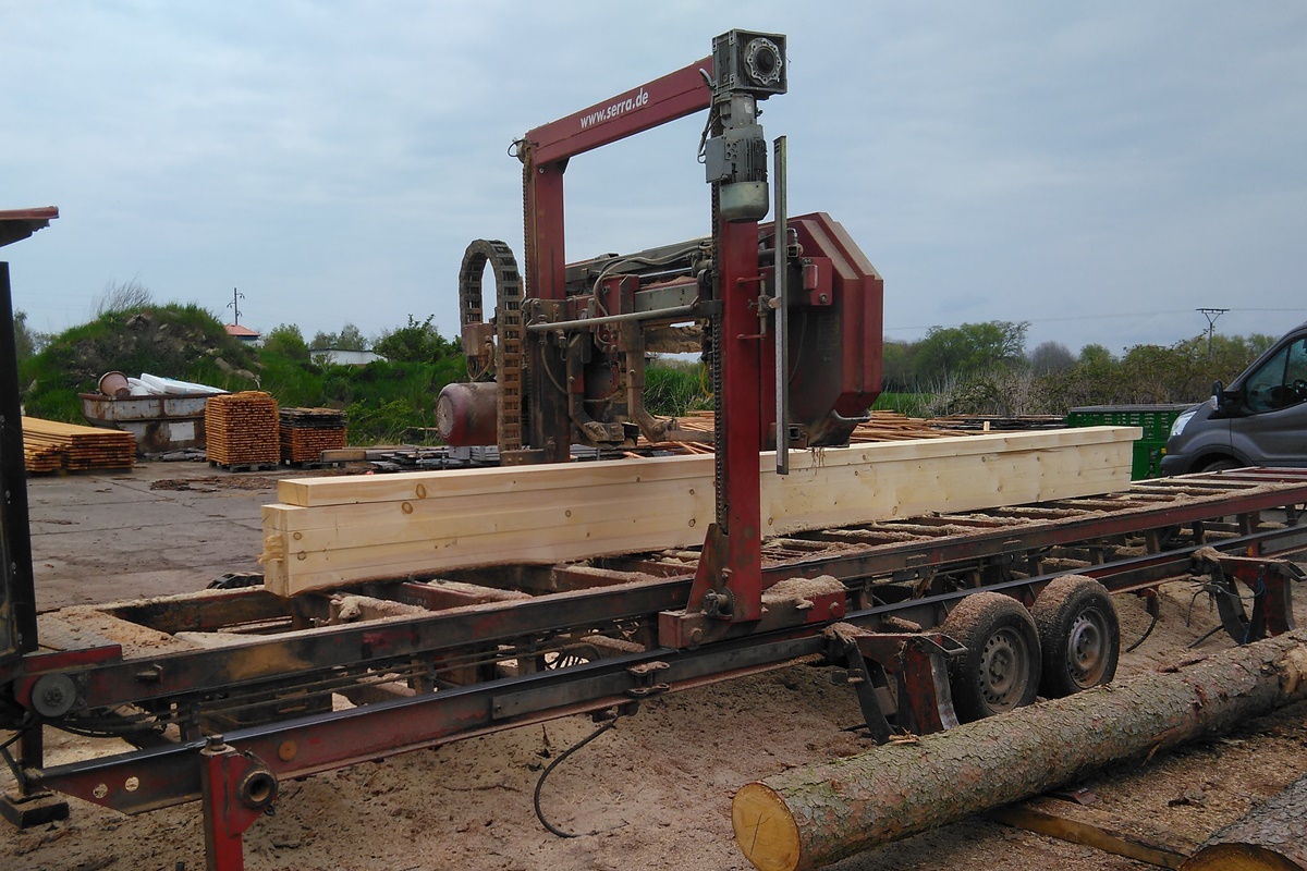 We had a big mobile sawmill in the&nbsp;yard